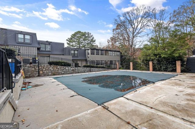 9 Vista Square NW, Atlanta, GA 30327
