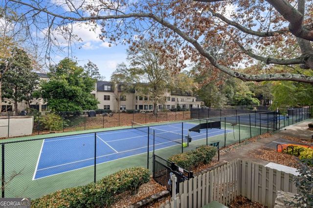 9 Vista Square NW, Atlanta, GA 30327