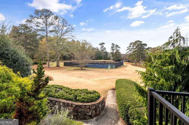 9 Vista Square NW, Atlanta, GA 30327