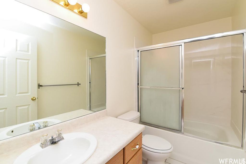 Image 9 of property listing at 1130 N 200 W, Bountiful, UT 84010