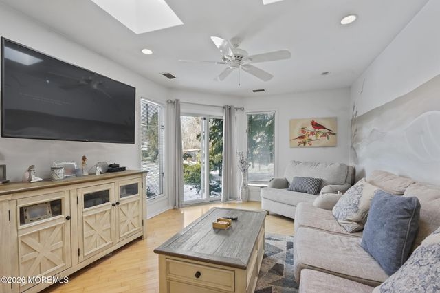 330 Plymouth Drive, Freehold, NJ 07728