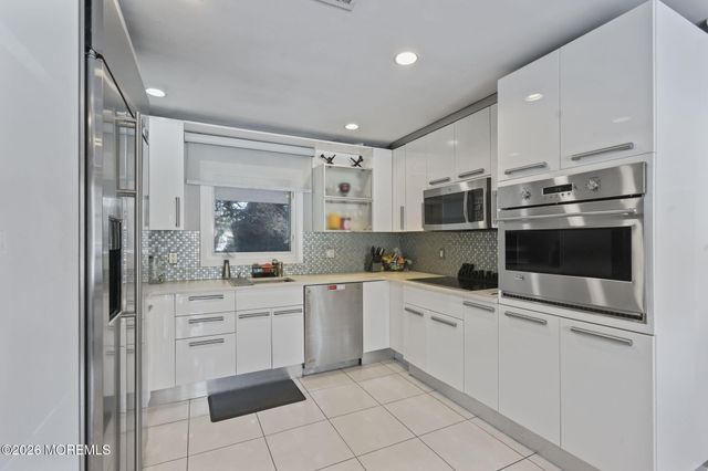 330 Plymouth Drive, Freehold, NJ 07728