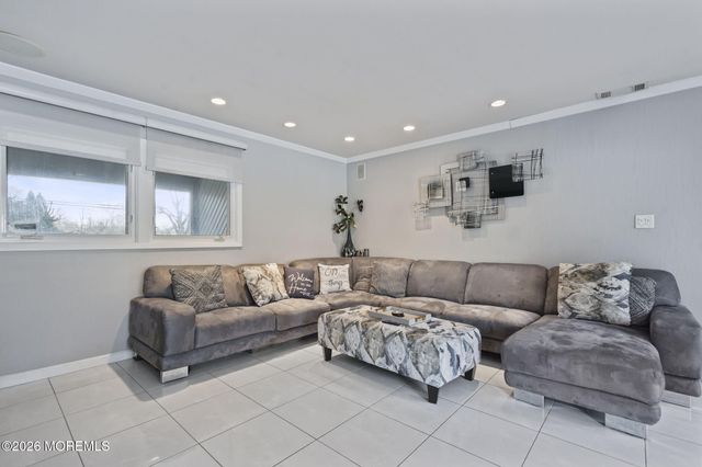 330 Plymouth Drive, Freehold, NJ 07728