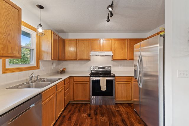 1111 Ann Parkway, Indianola, IA 50125