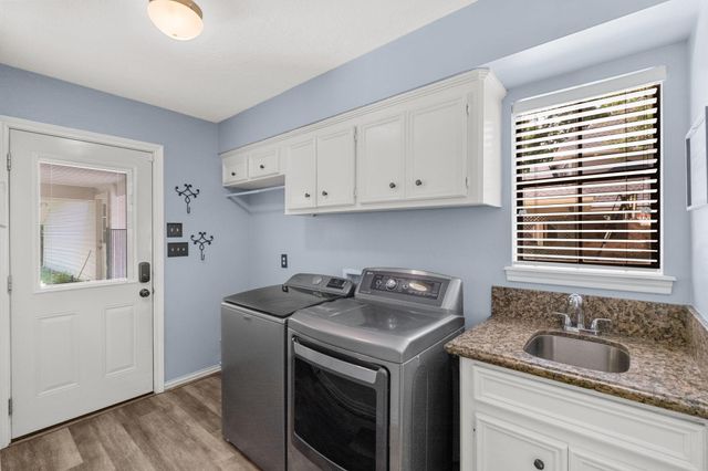 5406 Glenview Drive, Kingwood, TX 77345