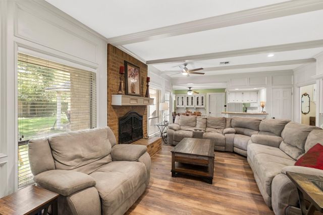 5406 Glenview Drive, Kingwood, TX 77345