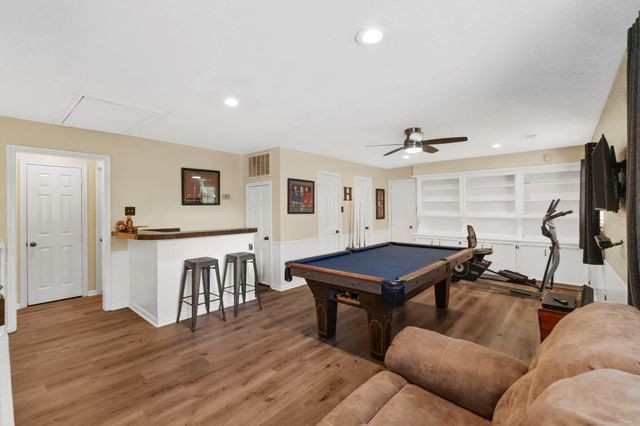 5406 Glenview Drive, Kingwood, TX 77345