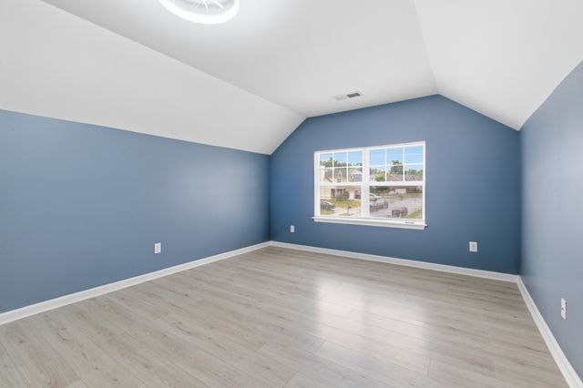 4925 Secretariat Dr, Antioch, TN 37013
