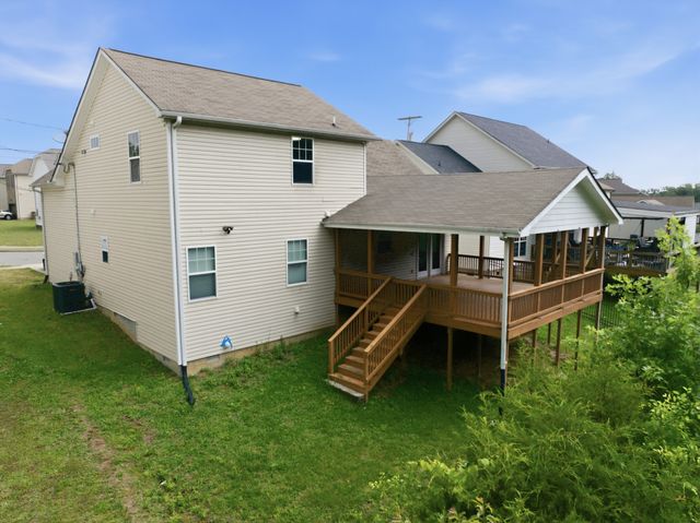 4925 Secretariat Dr, Antioch, TN 37013
