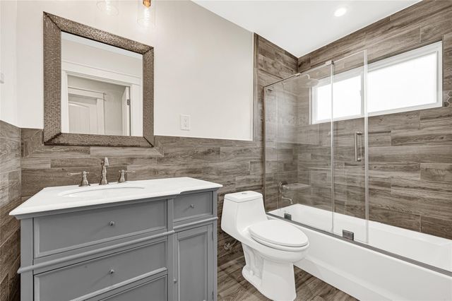 902 Mountain Meadows Drive, Katy, TX 77450