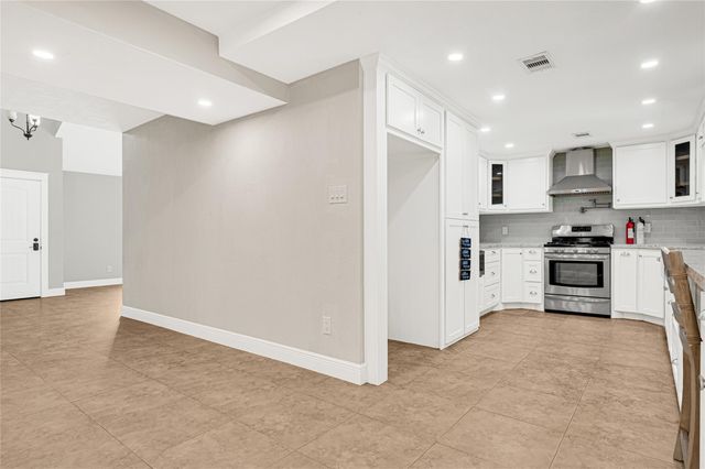 902 Mountain Meadows Drive, Katy, TX 77450