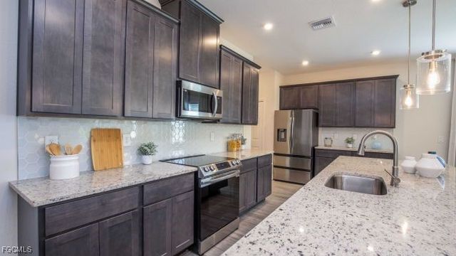 3023 N Lakewood RD, Labelle, FL 33935