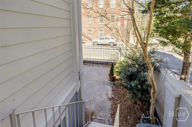 424 E President Street, Savannah, GA 31401