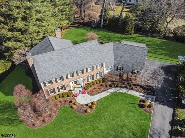 9 Buttonwood Ln, Chatham Twp., NJ 07928