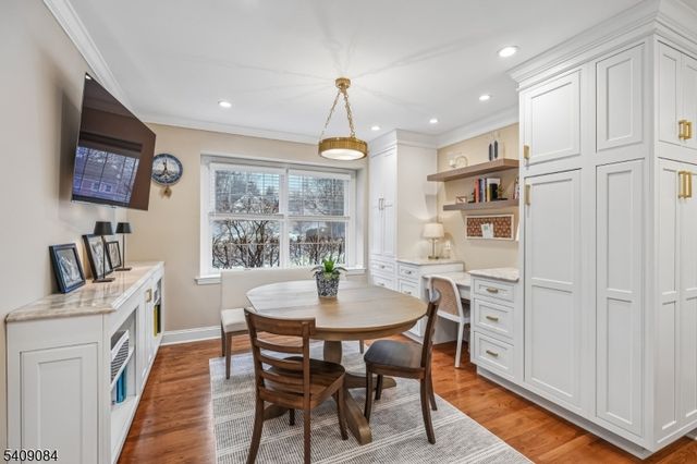 9 Buttonwood Ln, Chatham Twp., NJ 07928