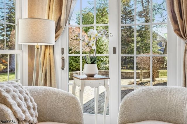 9 Buttonwood Ln, Chatham Twp., NJ 07928