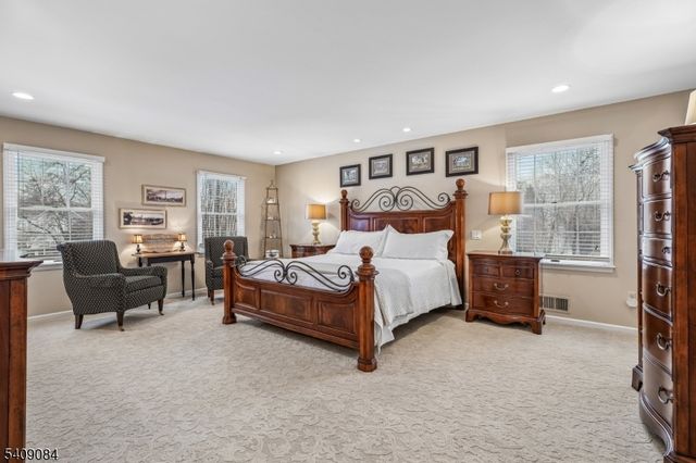 9 Buttonwood Ln, Chatham Twp., NJ 07928