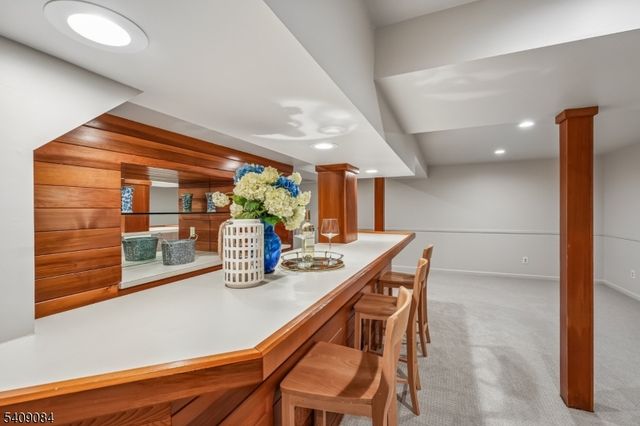 9 Buttonwood Ln, Chatham Twp., NJ 07928