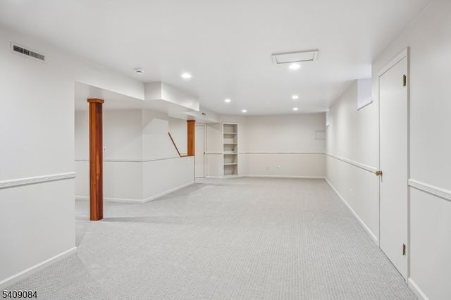 9 Buttonwood Ln, Chatham Twp., NJ 07928