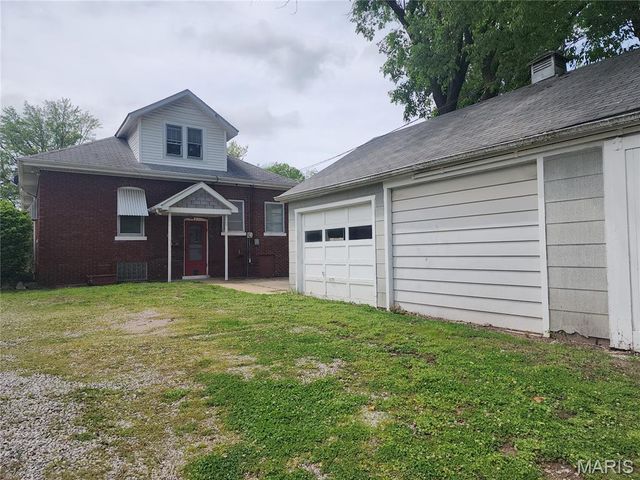3115 W Main Street, Belleville, IL 62226