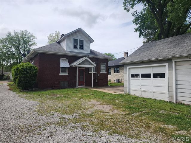 3115 W Main Street, Belleville, IL 62226