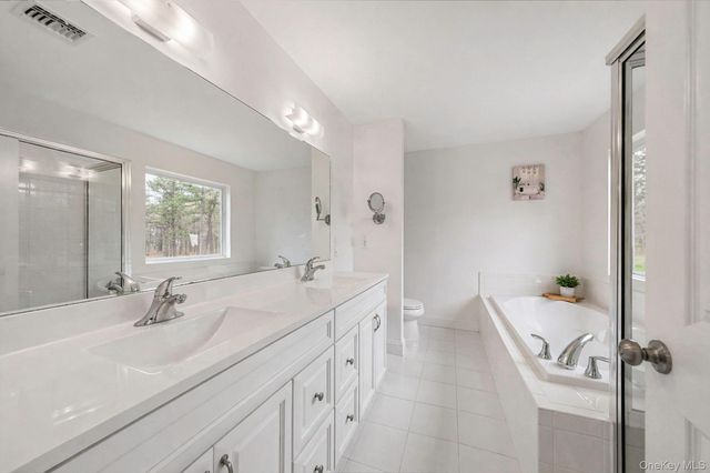 1703 Fire Avenue, Medford, NY 11763