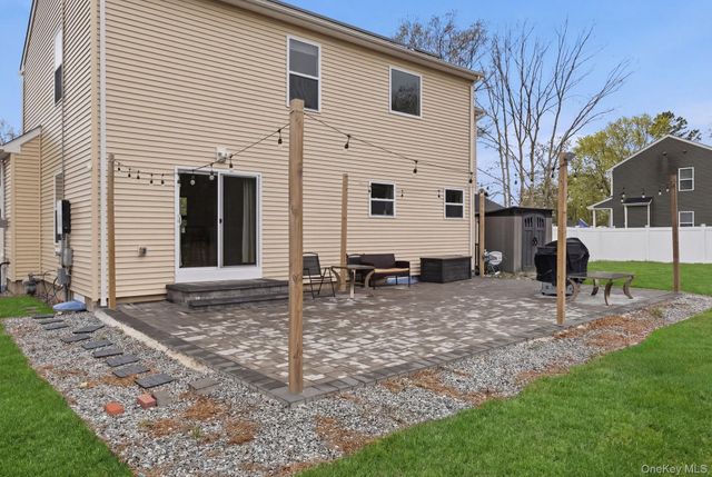 1703 Fire Avenue, Medford, NY 11763