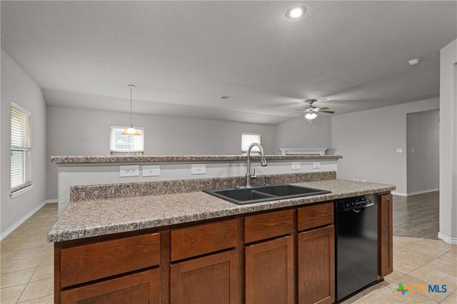 2604 Alamocitos Creek Drive, Killeen, TX 76549