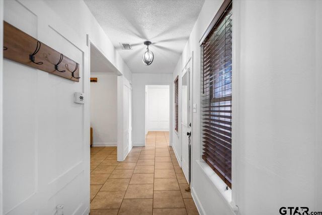 139 CR 4217, Jacksonville, TX 75766