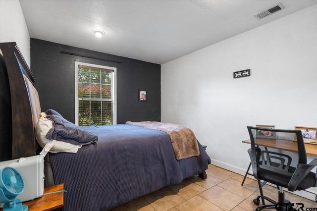 139 CR 4217, Jacksonville, TX 75766
