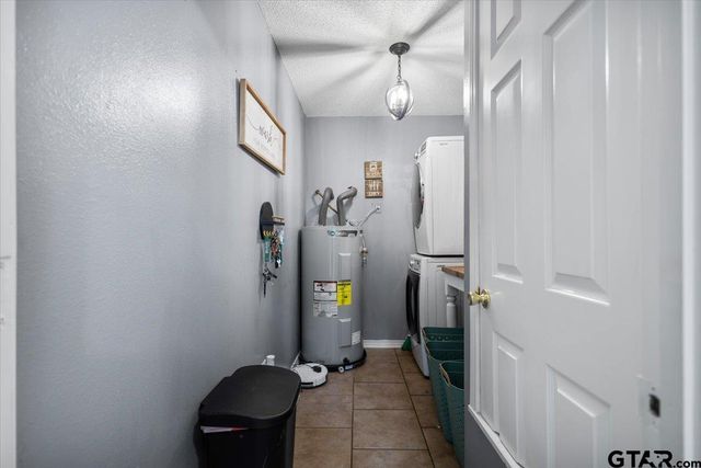 139 CR 4217, Jacksonville, TX 75766