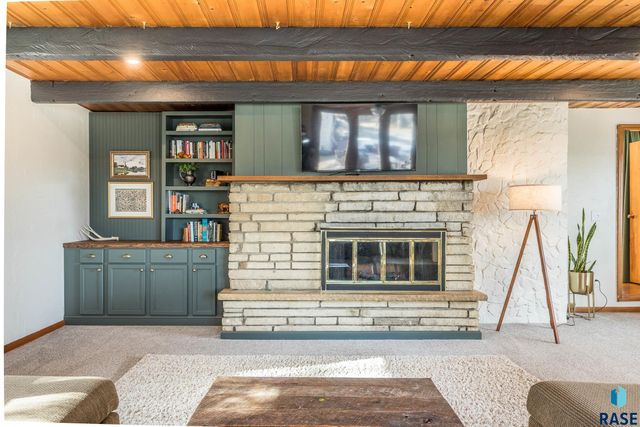 7812 E 38th St Street, Sioux Falls, SD 57110