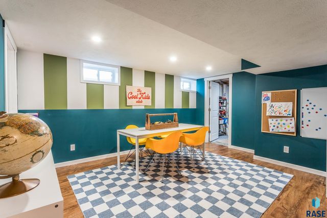 7812 E 38th St Street, Sioux Falls, SD 57110