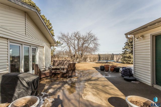 7812 E 38th St Street, Sioux Falls, SD 57110