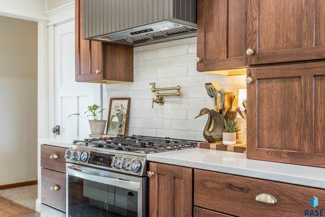 7812 E 38th St Street, Sioux Falls, SD 57110