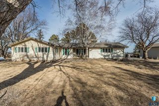 7812 E 38th St Street, Sioux Falls, SD 57110