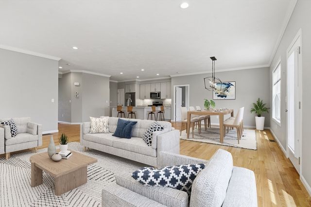 48 Crestwood Circle 26, Northbridge, MA 01588