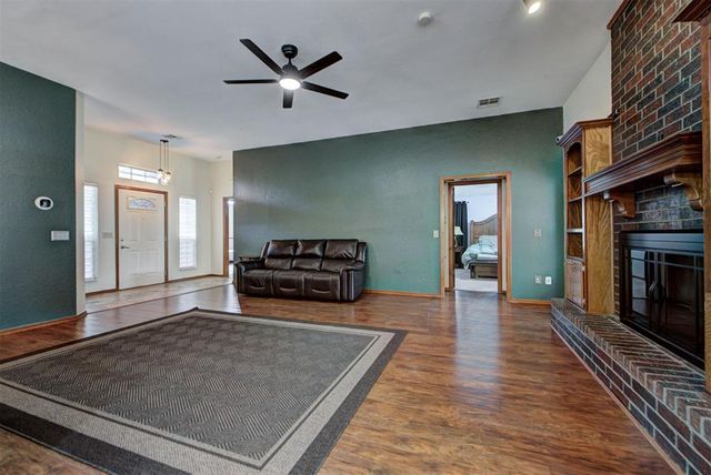 1109 NE 25th Street, Moore, OK 73160