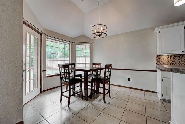 1109 NE 25th Street, Moore, OK 73160