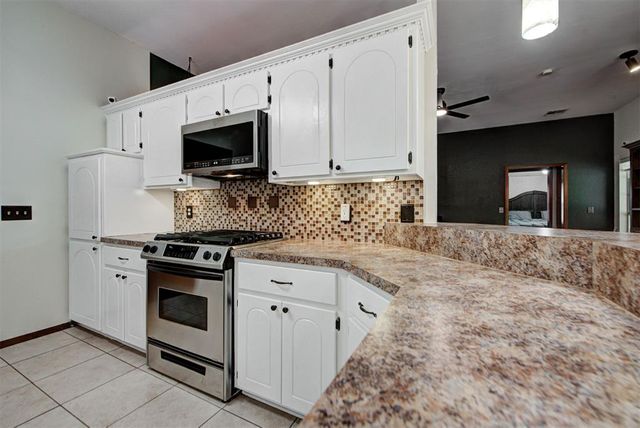 1109 NE 25th Street, Moore, OK 73160