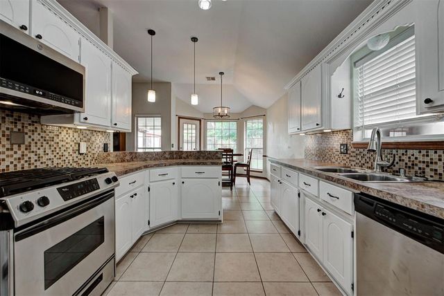 1109 NE 25th Street, Moore, OK 73160