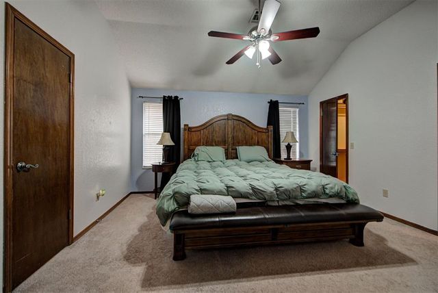 1109 NE 25th Street, Moore, OK 73160