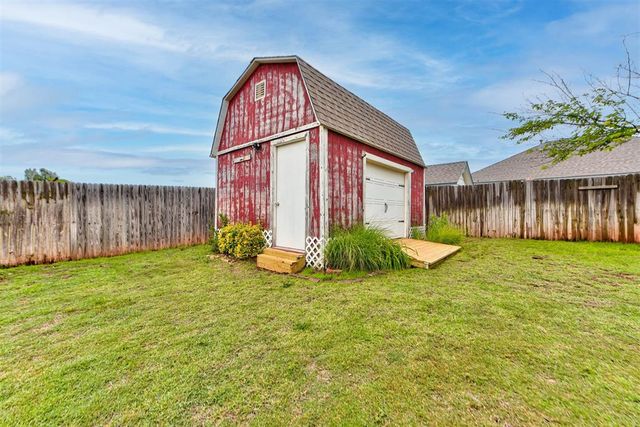1109 NE 25th Street, Moore, OK 73160