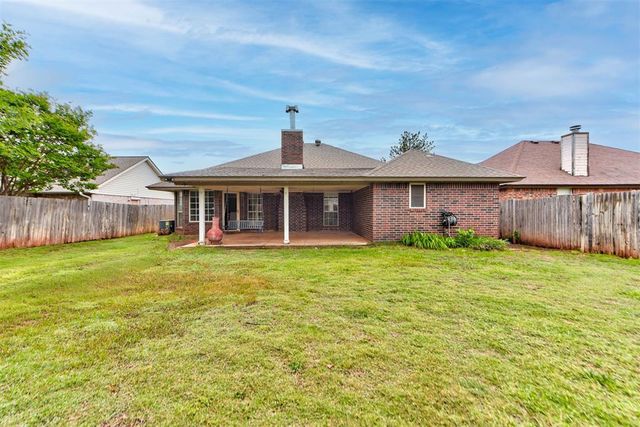 1109 NE 25th Street, Moore, OK 73160