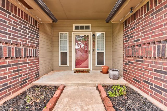 1109 NE 25th Street, Moore, OK 73160