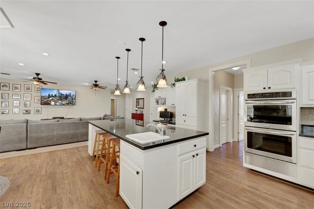 6465 Spanish Garden Court, Las Vegas, NV 89110