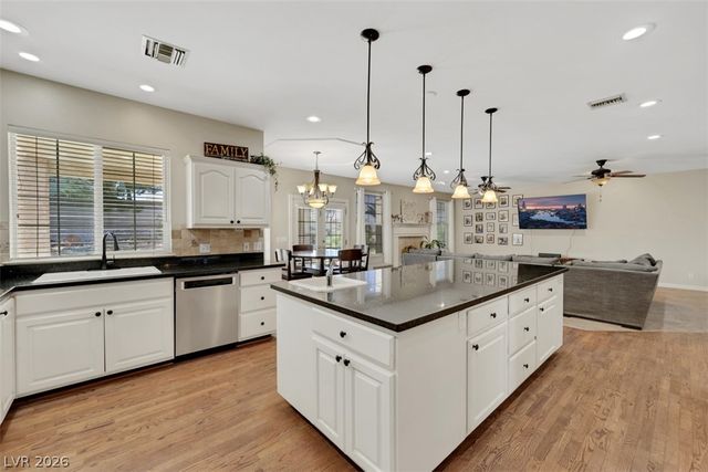 6465 Spanish Garden Court, Las Vegas, NV 89110