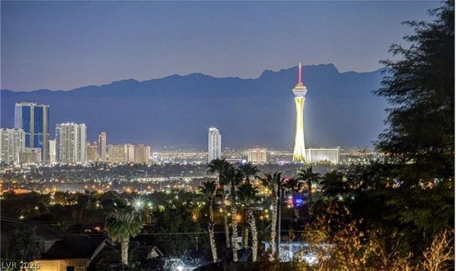 6465 Spanish Garden Court, Las Vegas, NV 89110