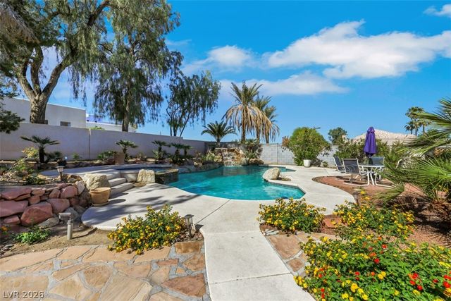 6465 Spanish Garden Court, Las Vegas, NV 89110