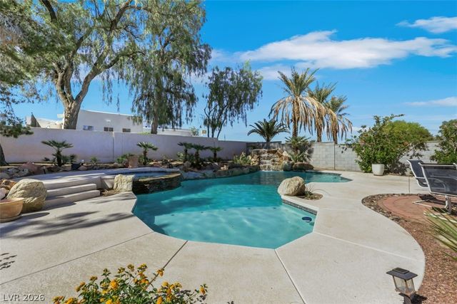 6465 Spanish Garden Court, Las Vegas, NV 89110